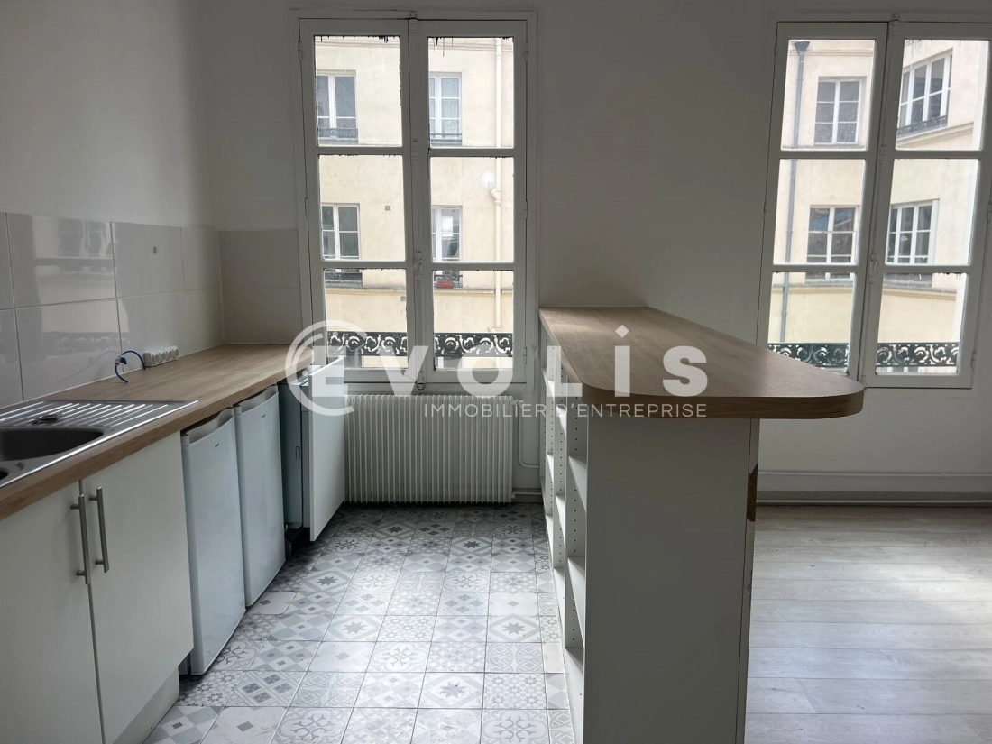 Photo 5 – location bureaux	PARIS (75010)
