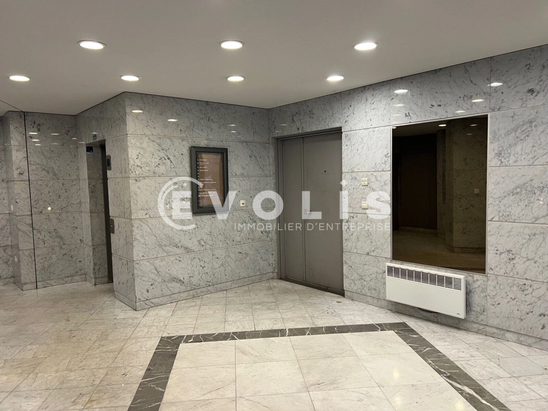 Photo 2 – location bureaux	PARIS (75009)