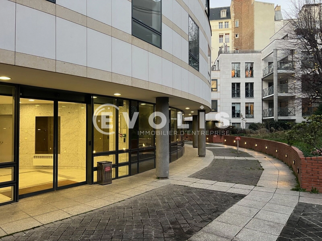 Photo 4 – location bureaux	PARIS (75009)