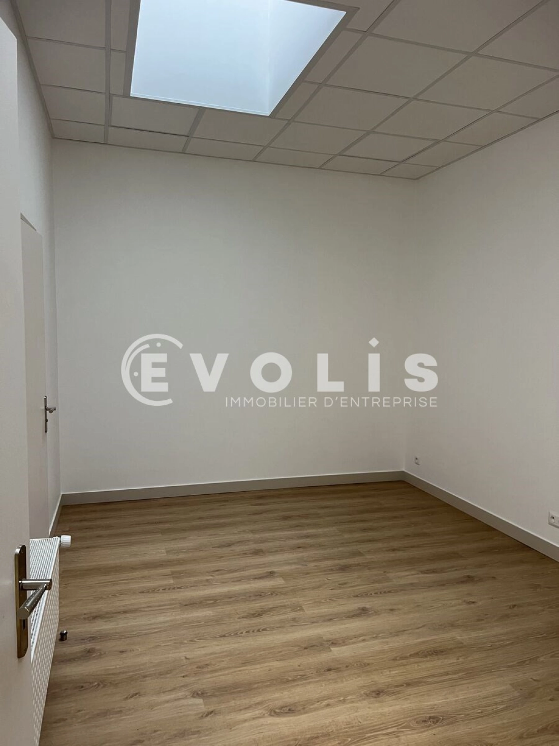 Photo 6 – vente bureaux	PARIS (75015)