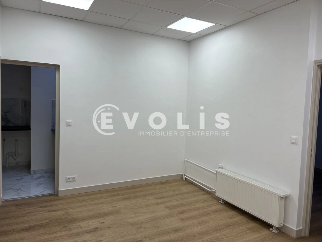Photo 1 – vente bureaux	PARIS (75015)
