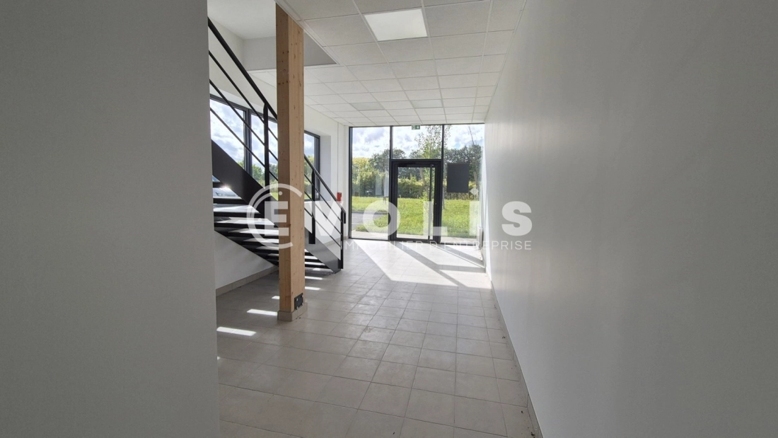 Photo 7 – location bureaux	SERRIS (77700)