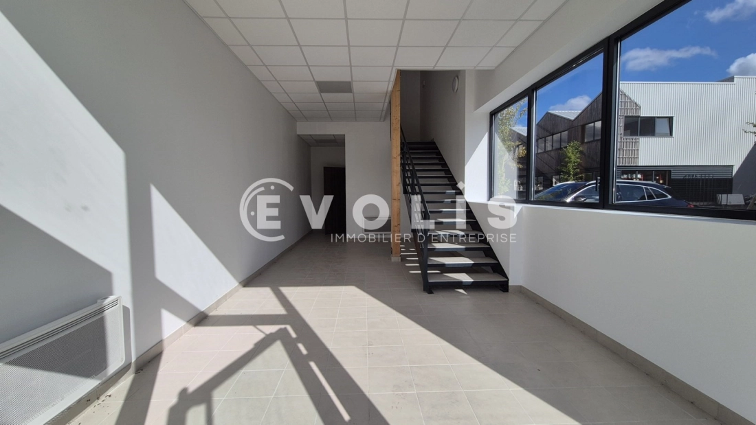 Photo 8 – location bureaux	SERRIS (77700)