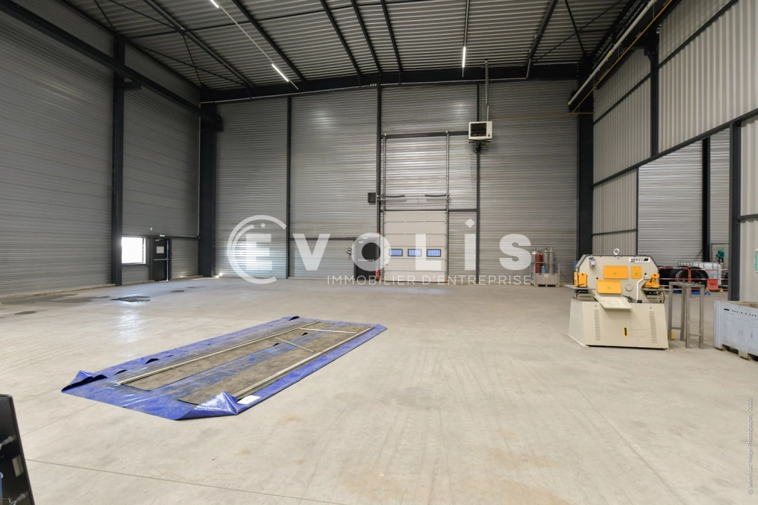 Photo 12 – location Entrepôts / activités	GENAS (69740)