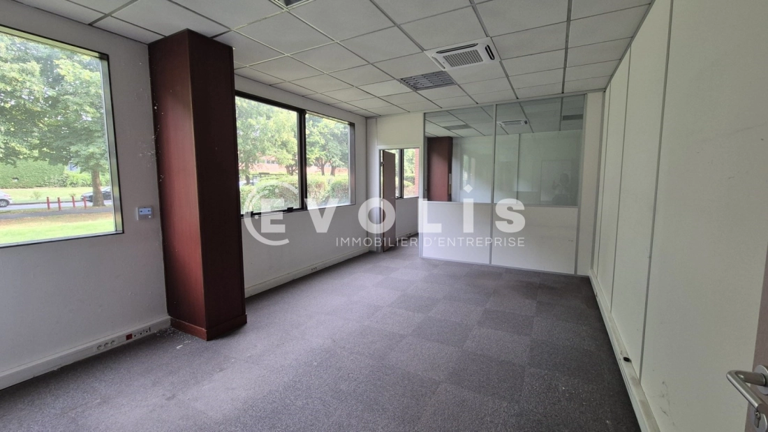 Photo 6 – location bureaux	SAINT THIBAULT DES VIGNES (77400)