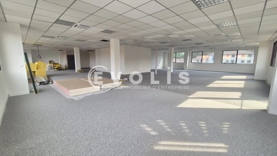 Photo 10 – location bureaux	SAINT THIBAULT DES VIGNES (77400)