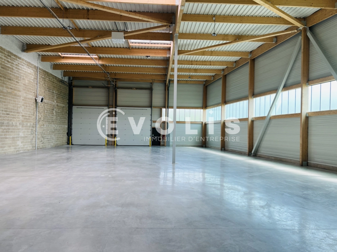 Photo 4 – location Entrepôts / activités	COUPVRAY (77700)