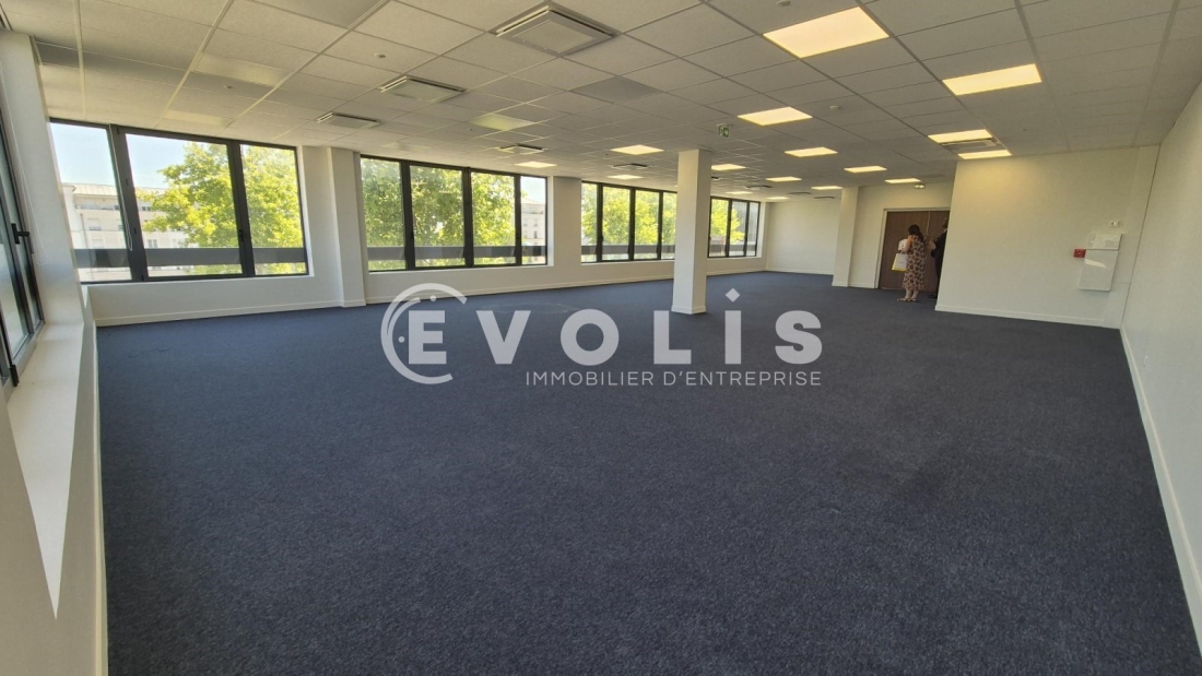 Photo 3 – location bureaux	CHESSY (77700)