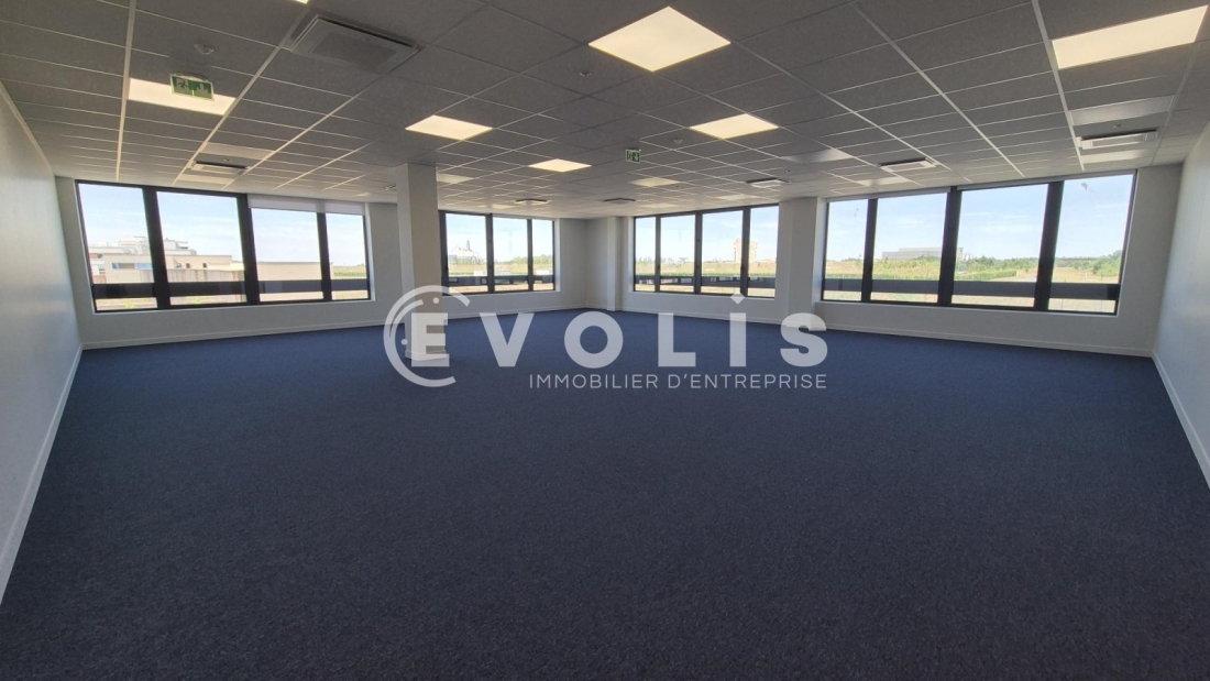 Photo 2 – location bureaux	CHESSY (77700)