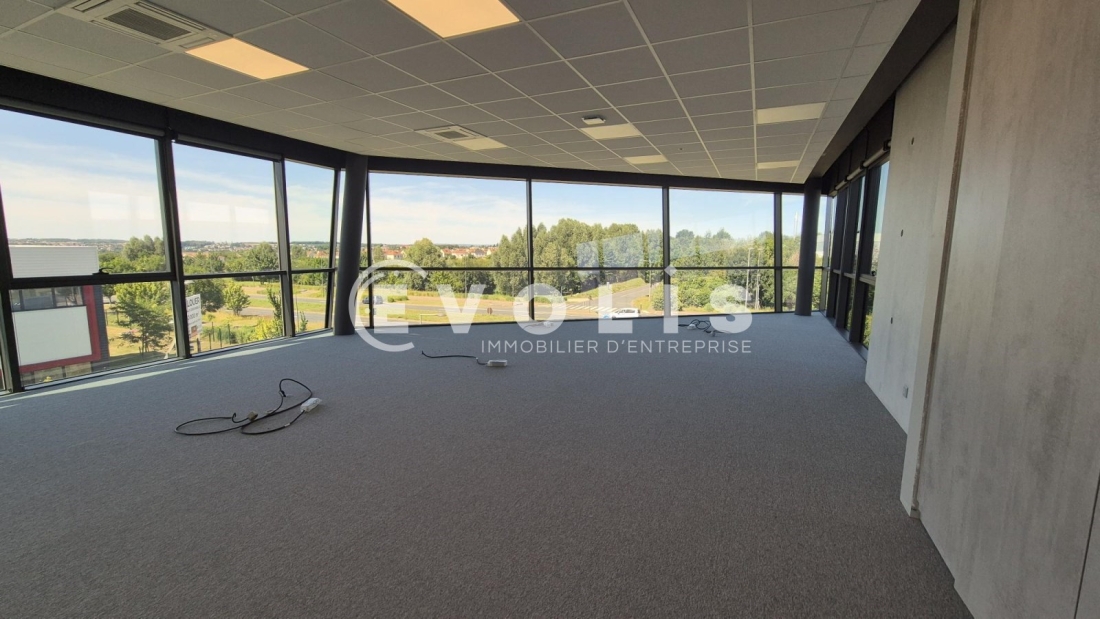 Photo 7 – location bureaux	CHANTELOUP EN BRIE (77600)