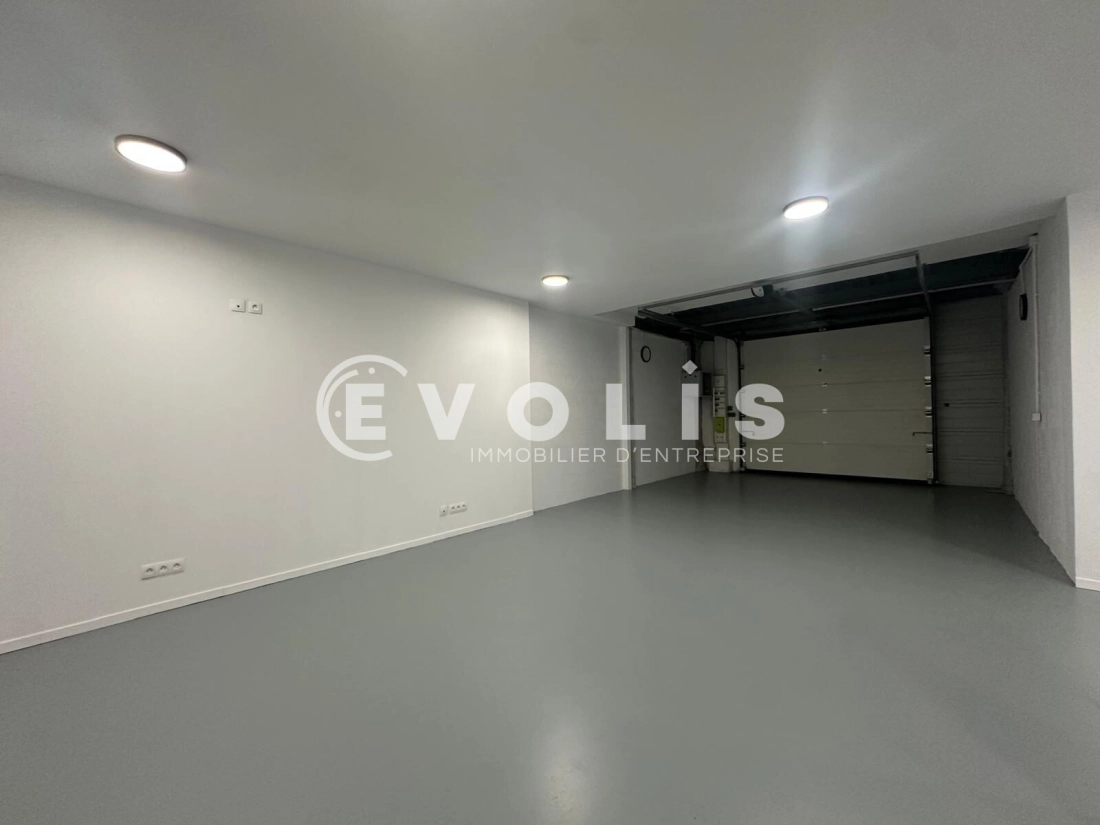 Photo 11 – location Entrepôts / activités	VILLENEUVE LA GARENNE (92390)