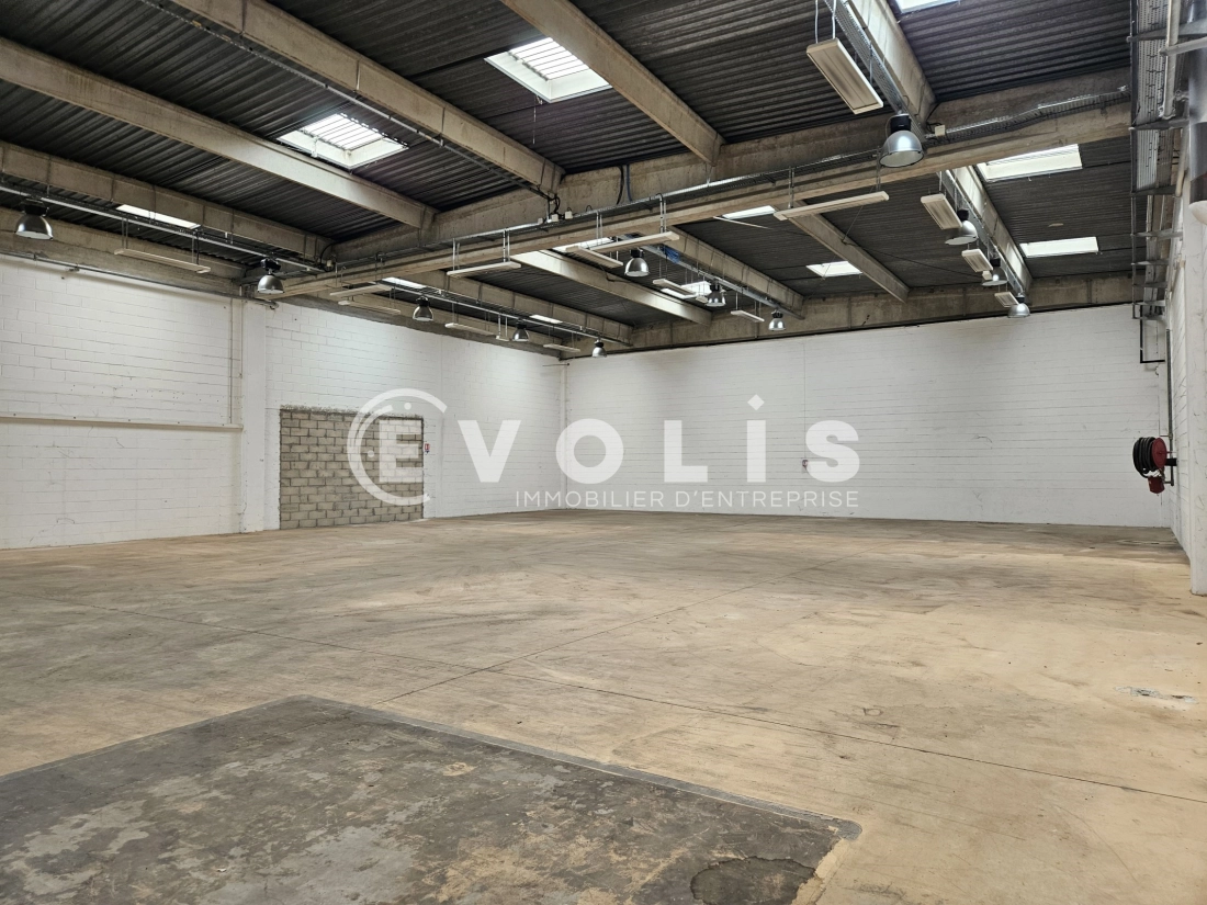 Photo 3 – location Entrepôts / activités	PALAISEAU (91120)