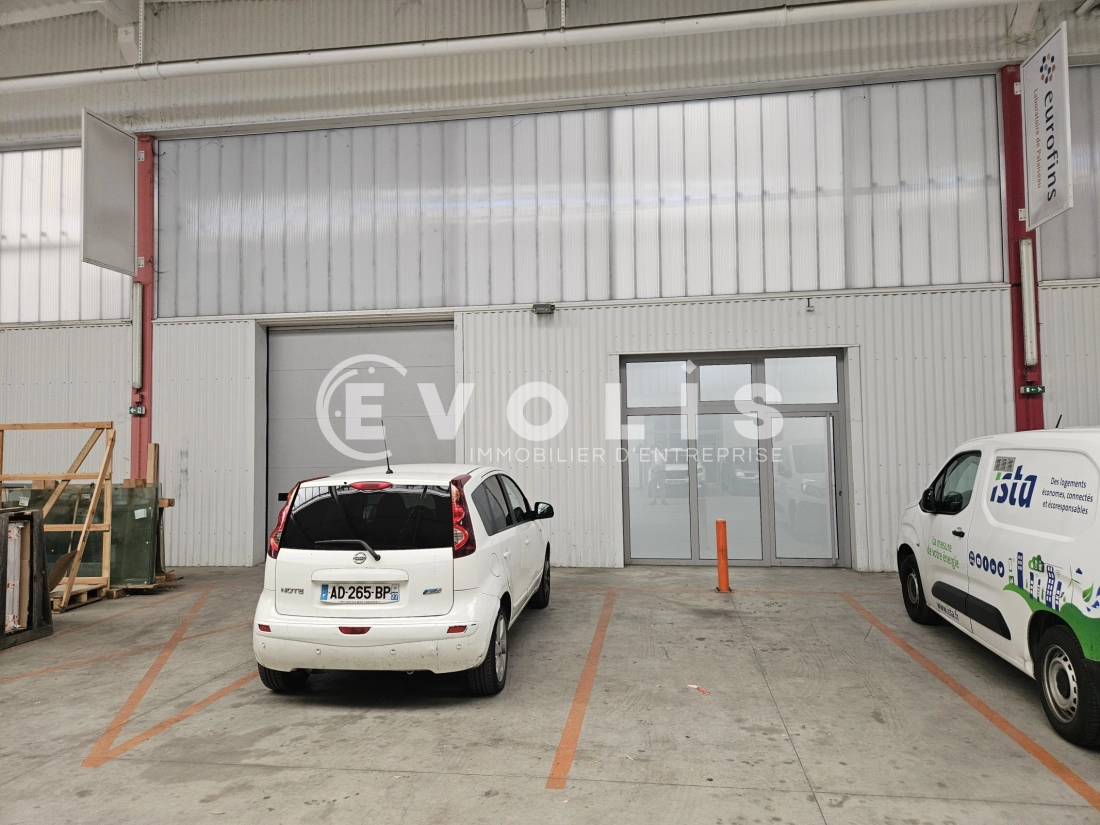 Photo 8 – location Entrepôts / activités	PALAISEAU (91120)