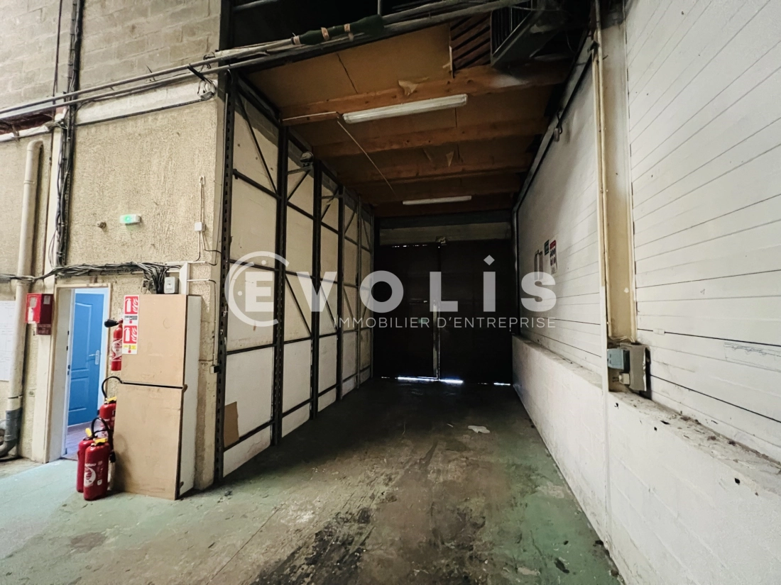 Photo 3 – location Entrepôts / activités	NOISY LE GRAND (93160)