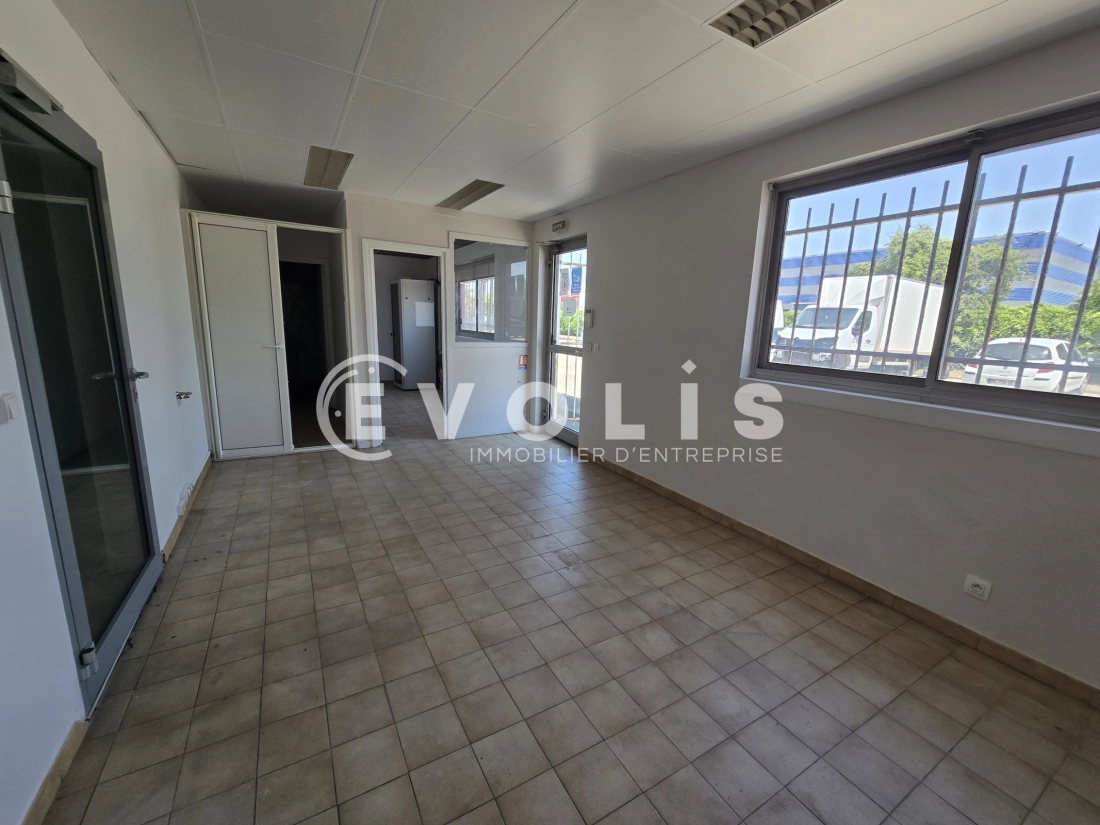 Photo 2 – location Entrepôts / activités	WISSOUS (91320)