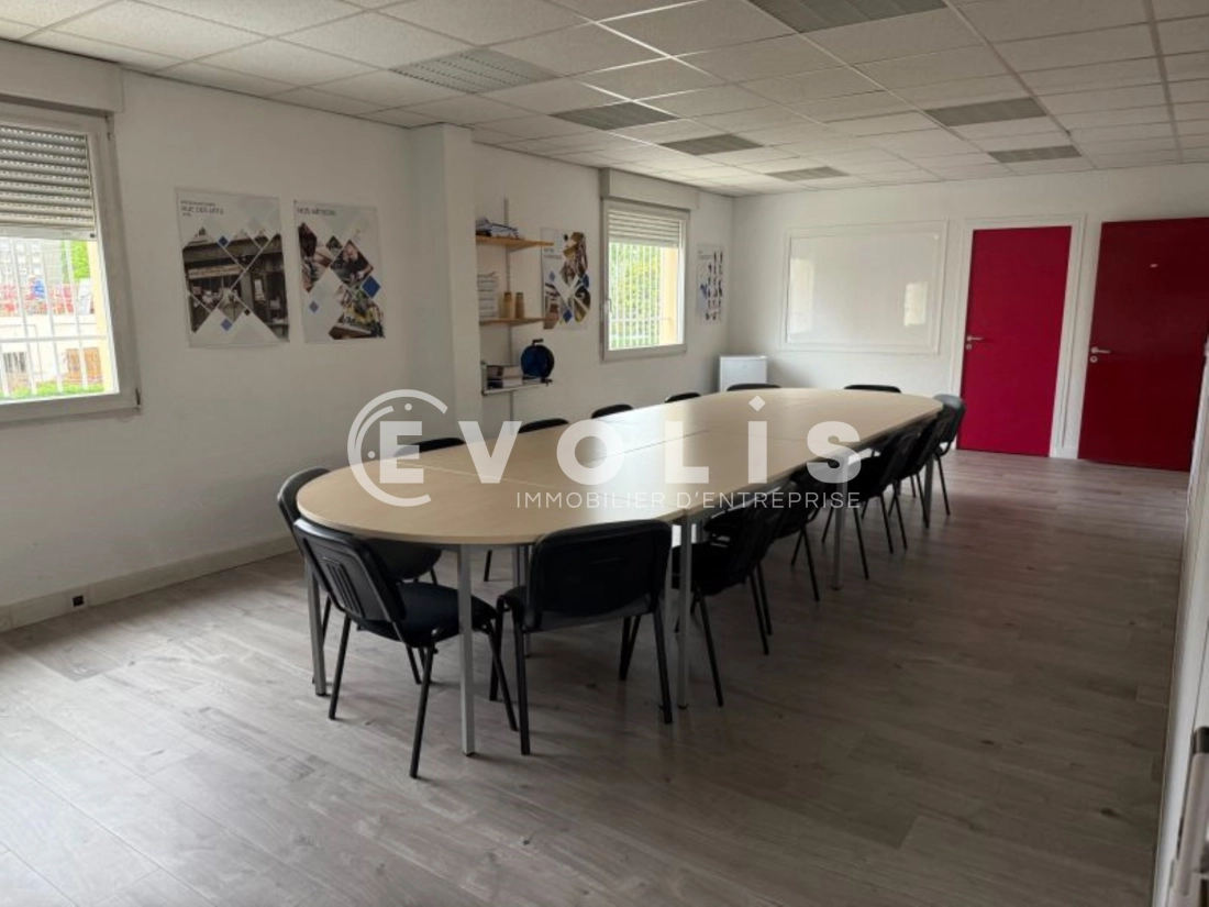 Photo 9 – location Entrepôts / activités	LYON (69007)