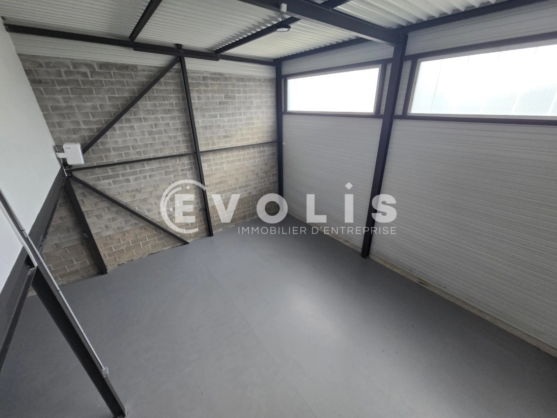 Photo 5 – location Entrepôts / activités	MARCOUSSIS (91460)