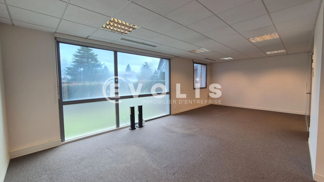 Photo 4 – location bureaux	MAGNY LE HONGRE (77700)