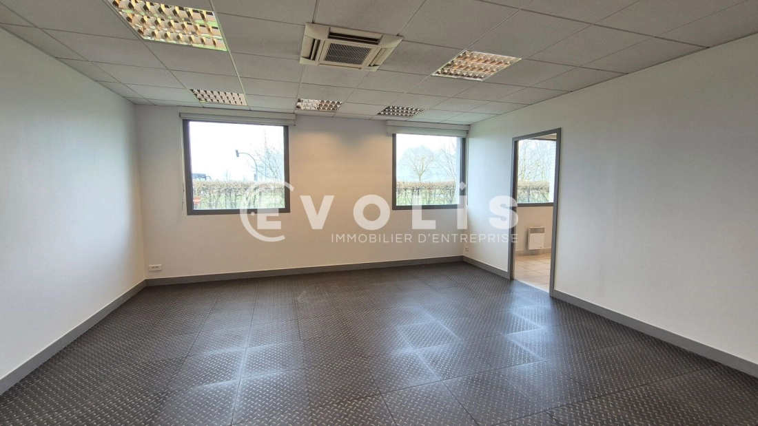 Photo 10 – location bureaux	MAGNY LE HONGRE (77700)