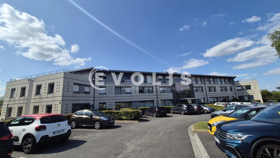 Photo 1 – location bureaux	MAGNY LE HONGRE (77700)