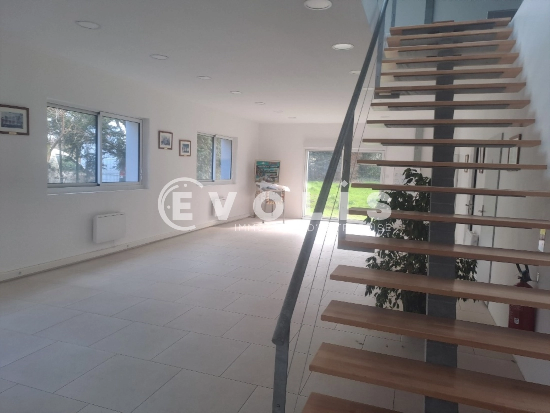 Photo 5 – vente Entrepôts / activités	CROISSY BEAUBOURG (77183)
