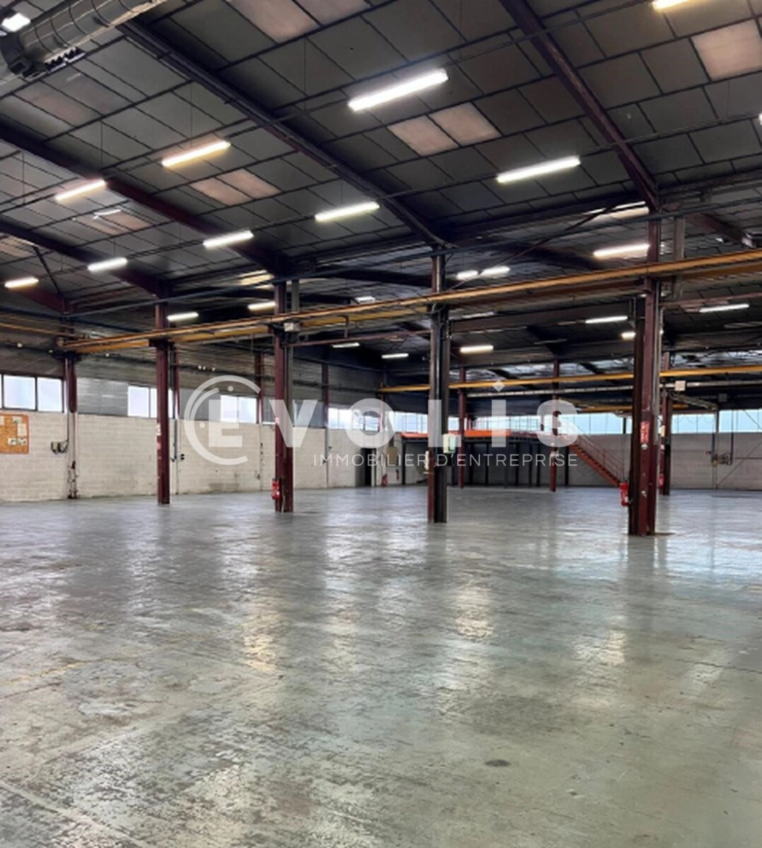 Photo 3 – location Entrepôts / activités	VAULX EN VELIN (69120)