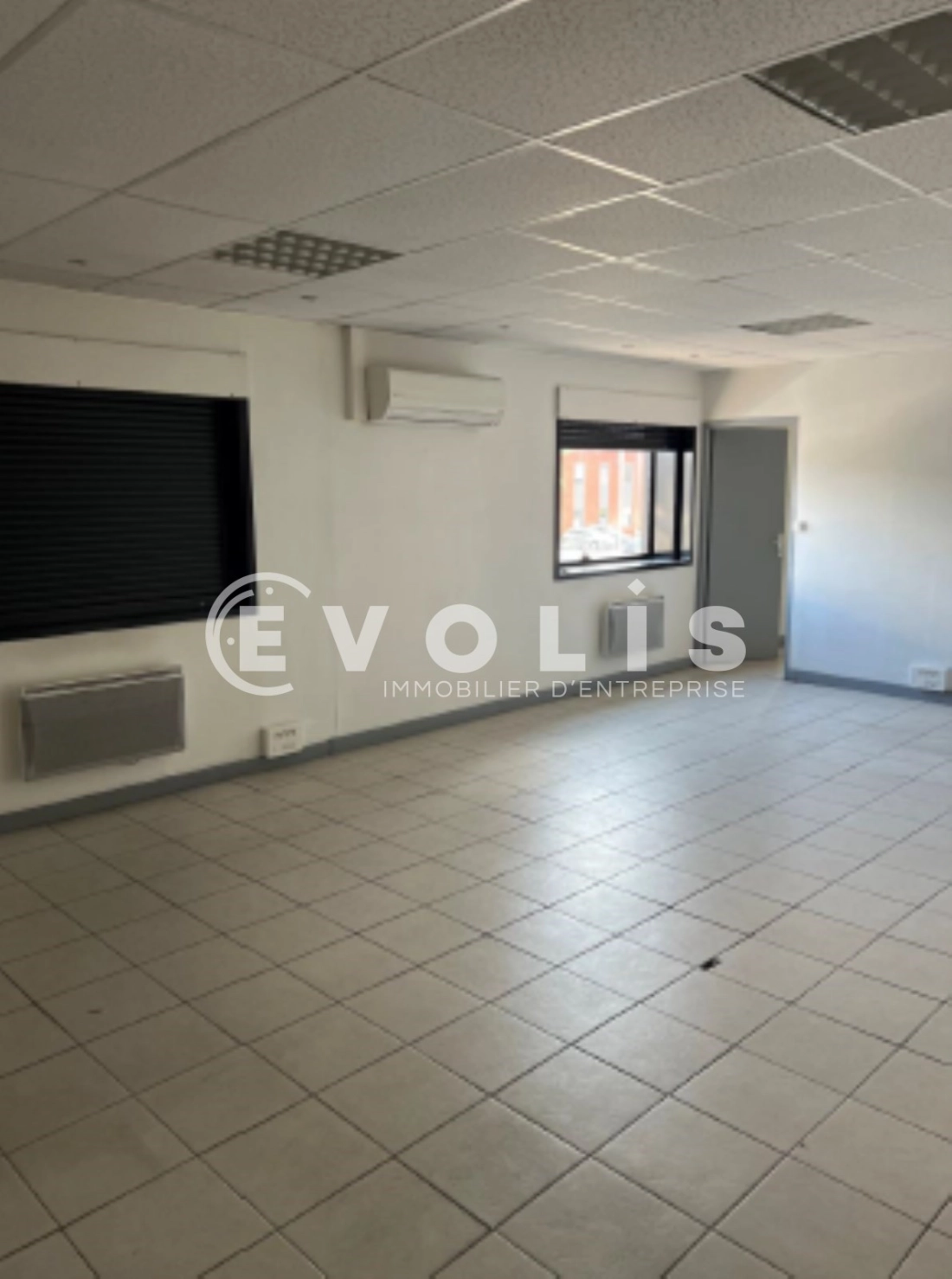 Photo 6 – location Entrepôts / activités	VAULX EN VELIN (69120)