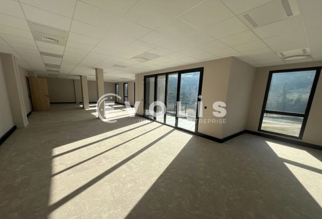 Photo 6 – location bureaux	TARARE (69170)