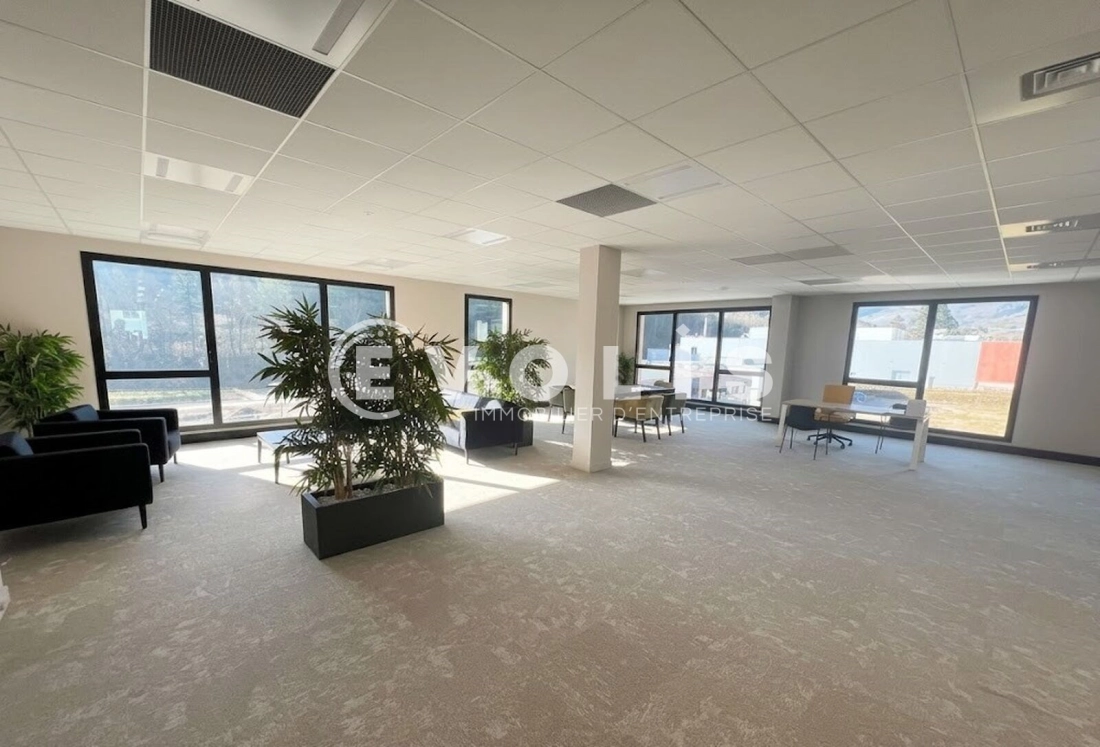 Photo 8 – location bureaux	TARARE (69170)