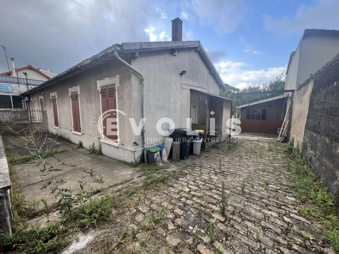 Photo 13 – vente Entrepôts / activités	MAISONS ALFORT (94700)