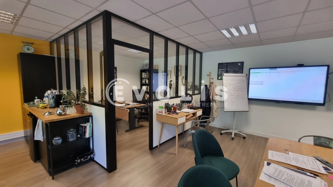 Photo 4 – vente bureaux	SERRIS (77700)