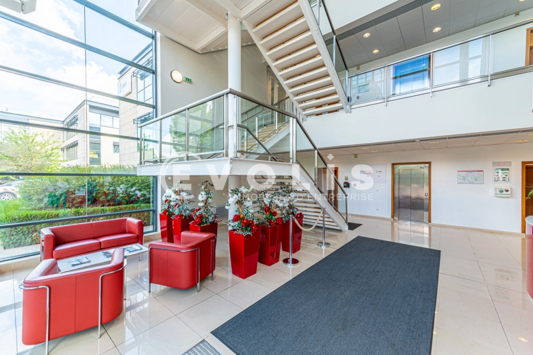 Photo 1 – vente bureaux	SERRIS (77700)