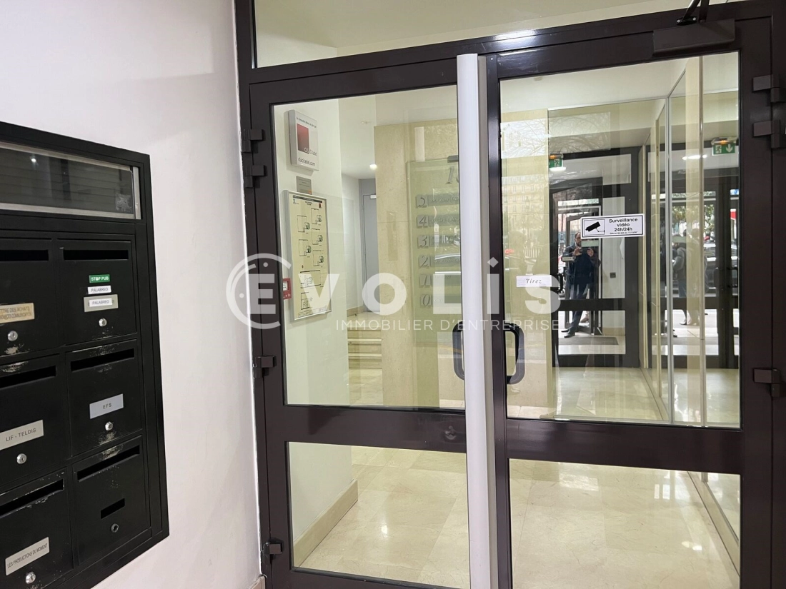 Photo 10 – location bureaux	PARIS (75018)