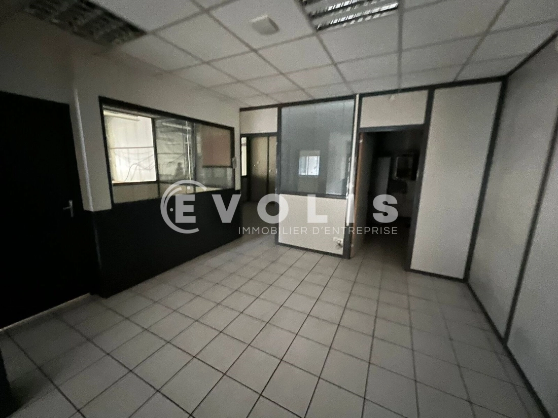 Photo 14 – location Entrepôts / activités	VENISSIEUX (69200)