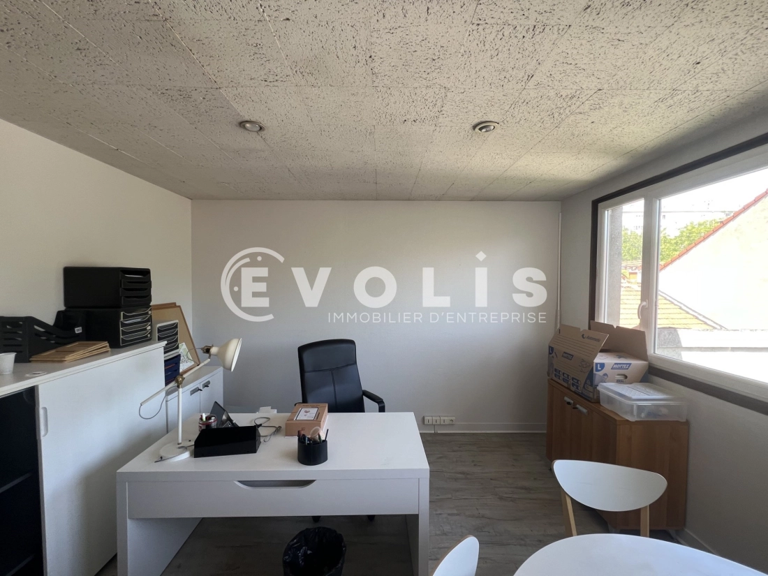 Photo 14 – vente Entrepôts / activités	CHAMPIGNY SUR MARNE (94500)