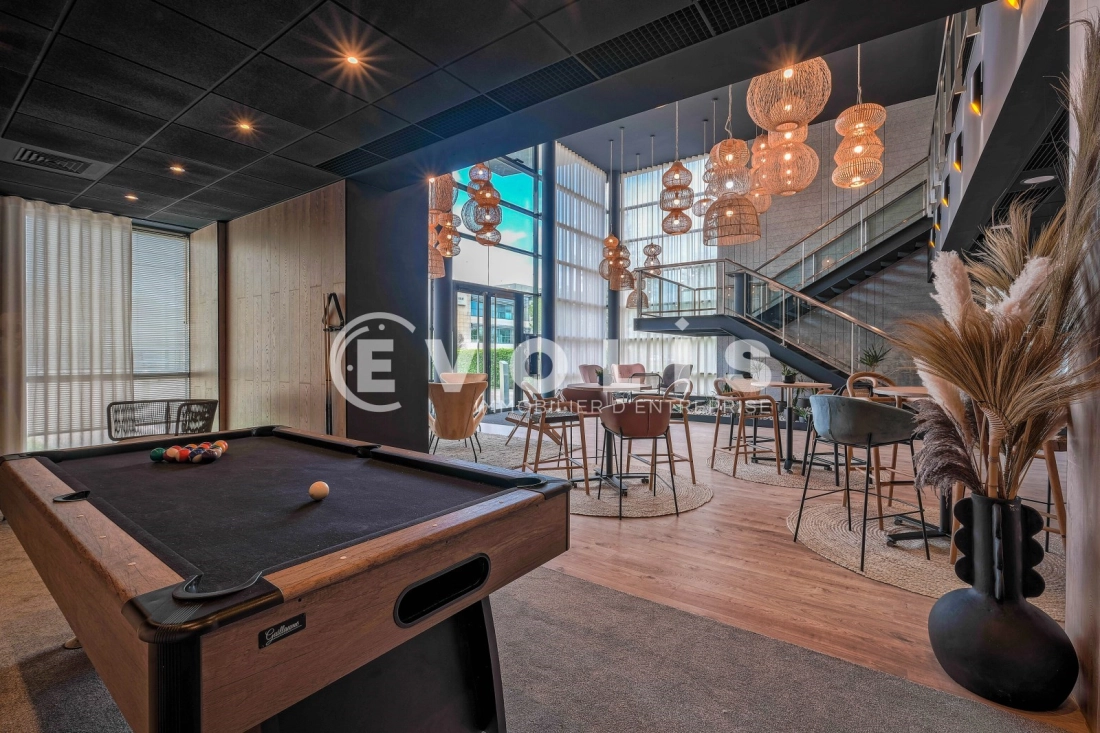 Photo 2 – location Coworking	SERRIS (77700)