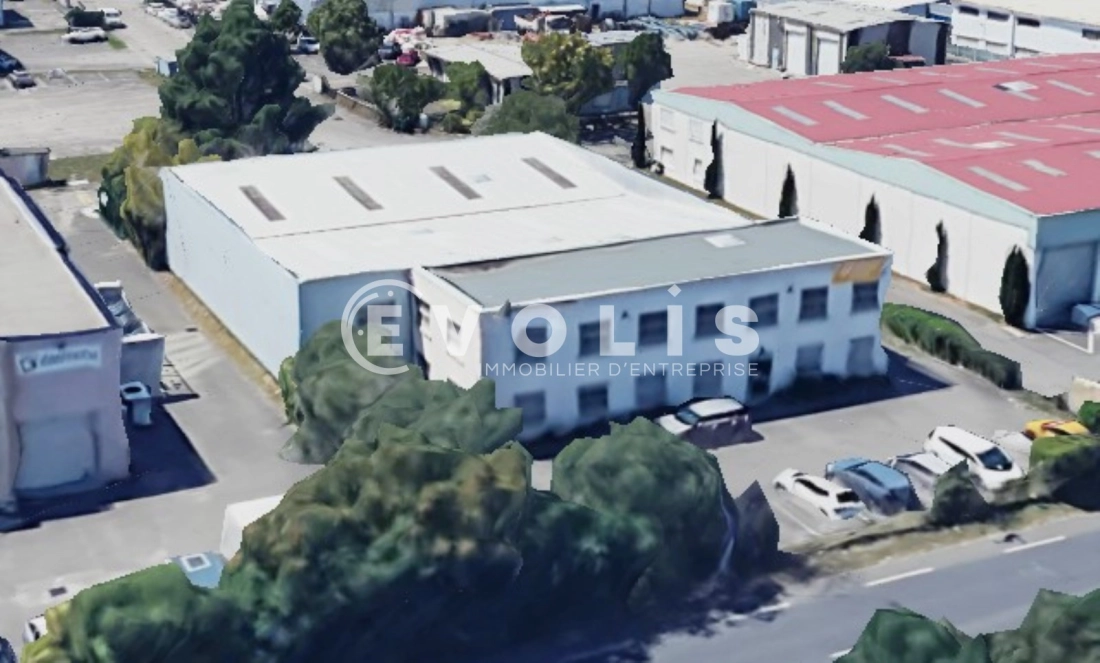Photo 2 – vente Entrepôts / activités	CHASSIEU (69680)