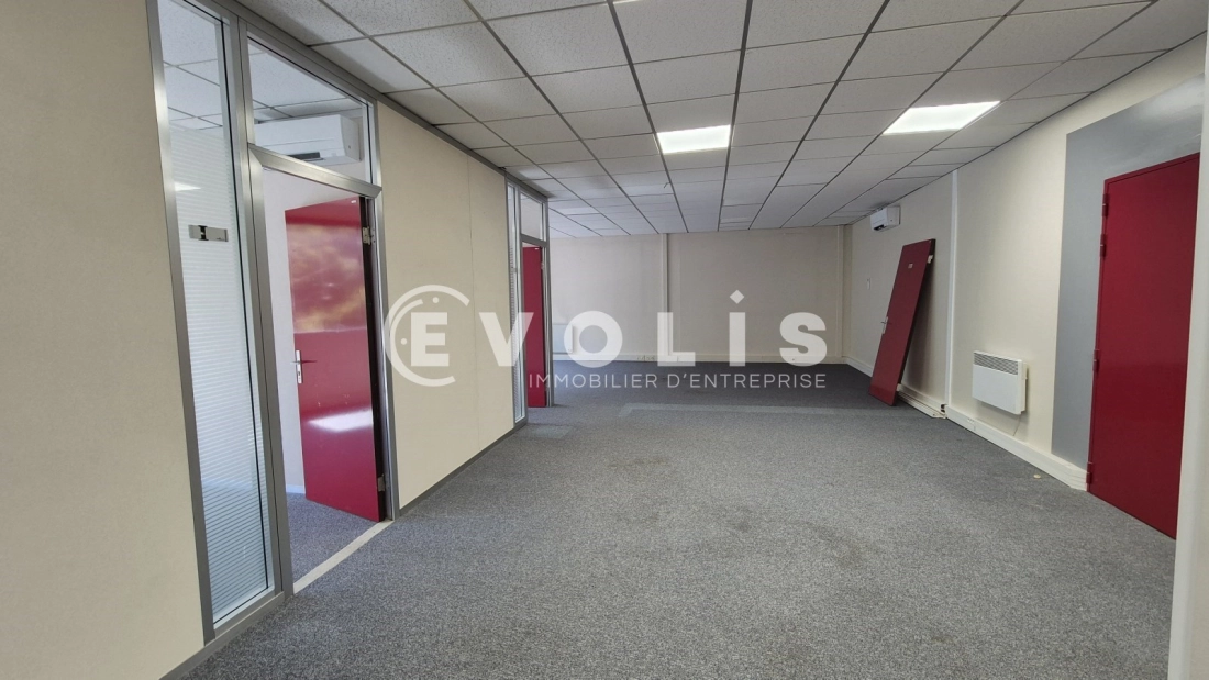 Photo 4 – location bureaux	SAINT THIBAULT DES VIGNES (77400)