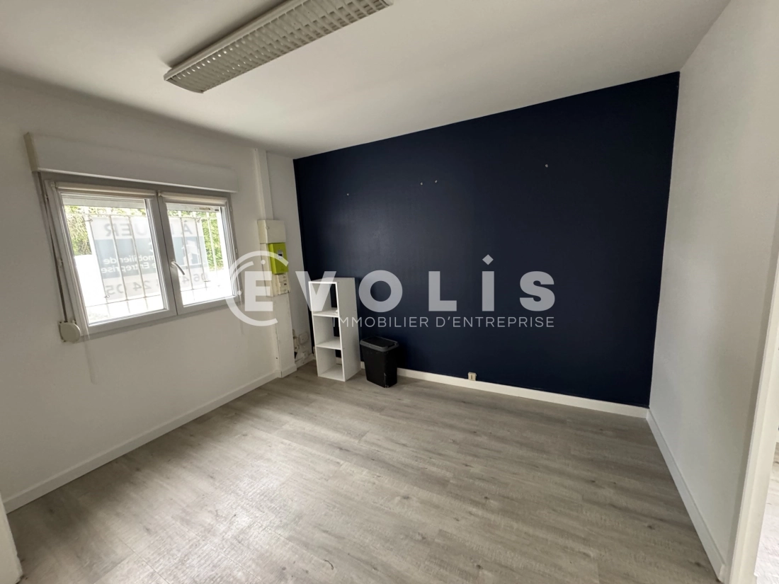 Photo 4 – location Entrepôts / activités	CAMON (80450)