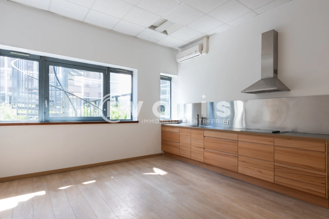 Photo 9 – location bureaux	LOGNES (77185)