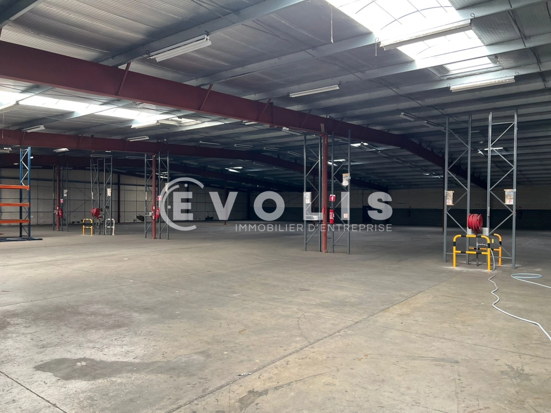 Photo 13 – vente Entrepôts / activités	SAINT QUENTIN FALLAVIER (38070)