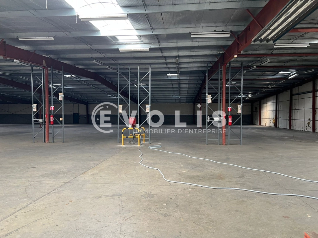 Photo 15 – vente Entrepôts / activités	SAINT QUENTIN FALLAVIER (38070)