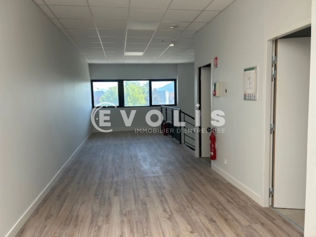 Photo 6 – vente bureaux	LA TERRASSE (38660)