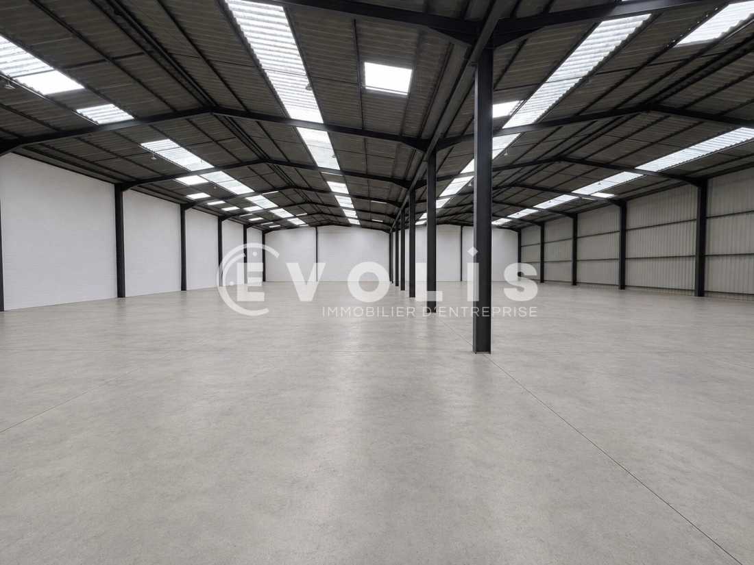 Photo 3 – location Entrepôts / activités	OZOIR LA FERRIERE (77330)