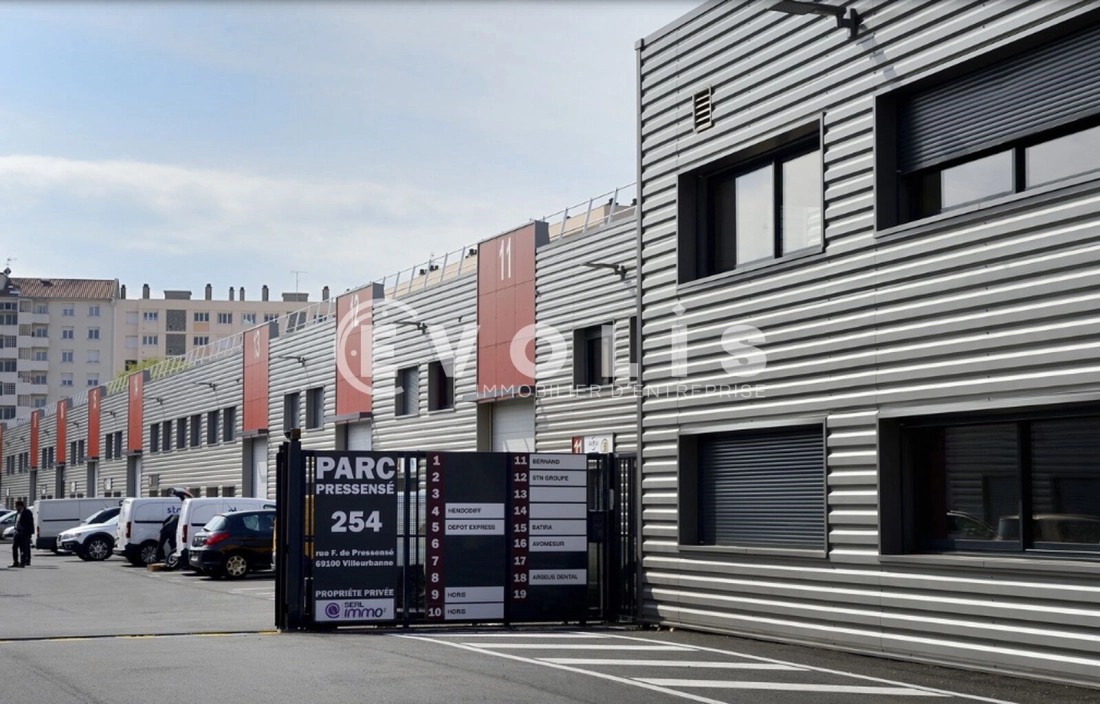 Photo 6 – location Entrepôts / activités	VILLEURBANNE (69100)