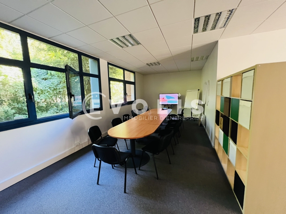 Photo 3 – location bureaux	EMERAINVILLE (77184)