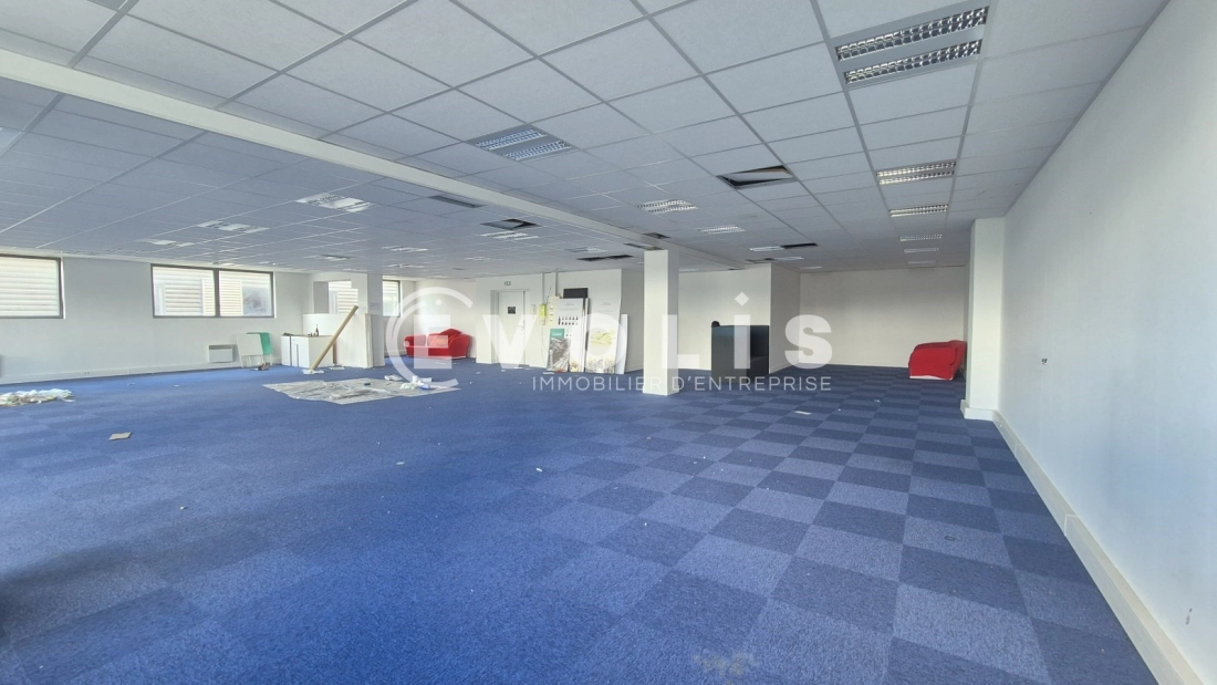 Photo 2 – vente bureaux	FERRIERES EN BRIE (77164)