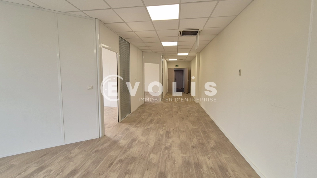 Photo 7 – location bureaux	MONTEVRAIN (77144)