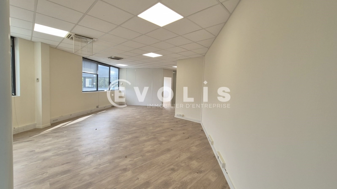 Photo 4 – location bureaux	MONTEVRAIN (77144)
