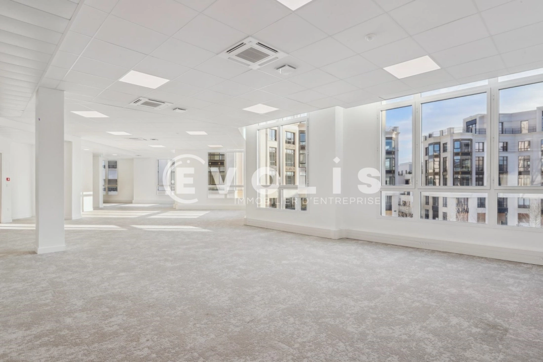 Photo 2 – vente bureaux	CHESSY (77700)